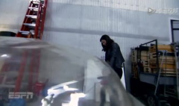 美女撒尿视频,美女撒尿视频引发网友热议，真相揭秘！